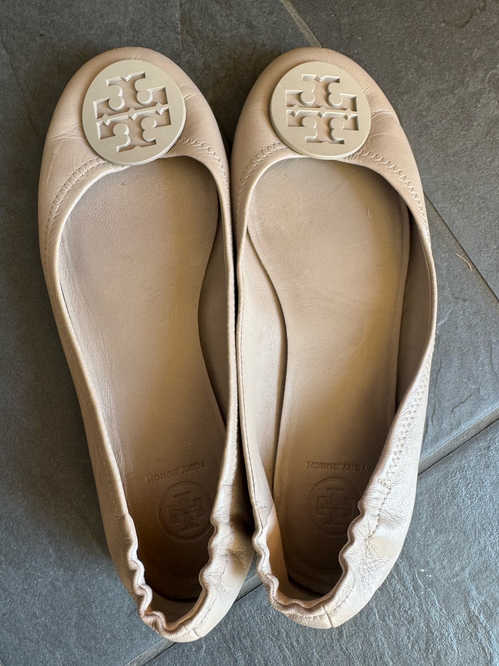 Tory Burch Minnie Light Grey Leather Travel Ballet Flats